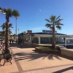 Espectacular Piso Reformado 1a Linea De Playa * Fuengirola