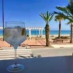 Espectacular Piso Reformado 1a Linea De Playa شقة