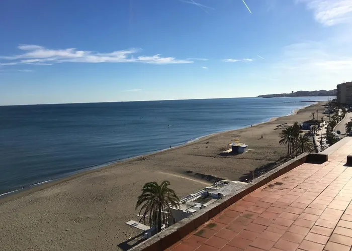 Espectacular Piso Reformado 1a Linea De Playa Appartamento Fuengirola
