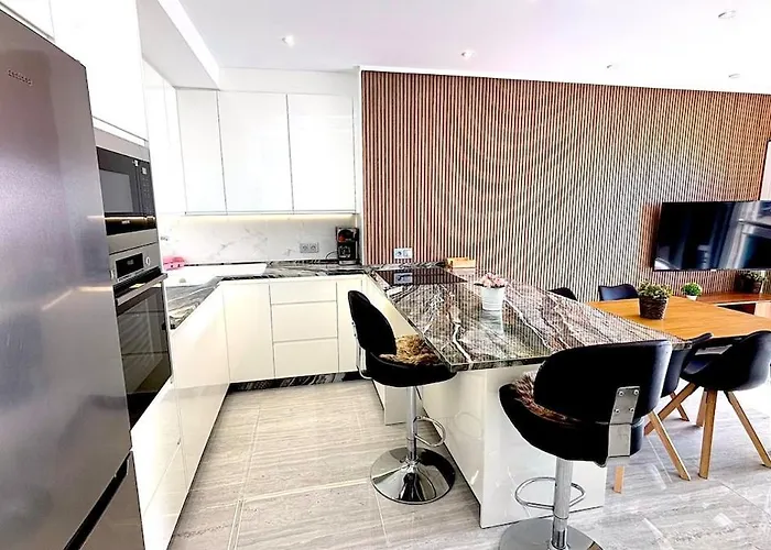 Espectacular Piso Reformado 1a Linea De Playa Apartment *