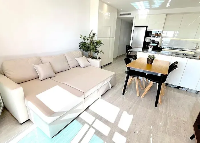 Espectacular Piso Reformado 1a Linea De Playa *