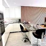 Espectacular Piso Reformado 1a Linea De Playa 公寓 *