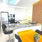 Espectacular Piso Reformado 1a Linea De Playa