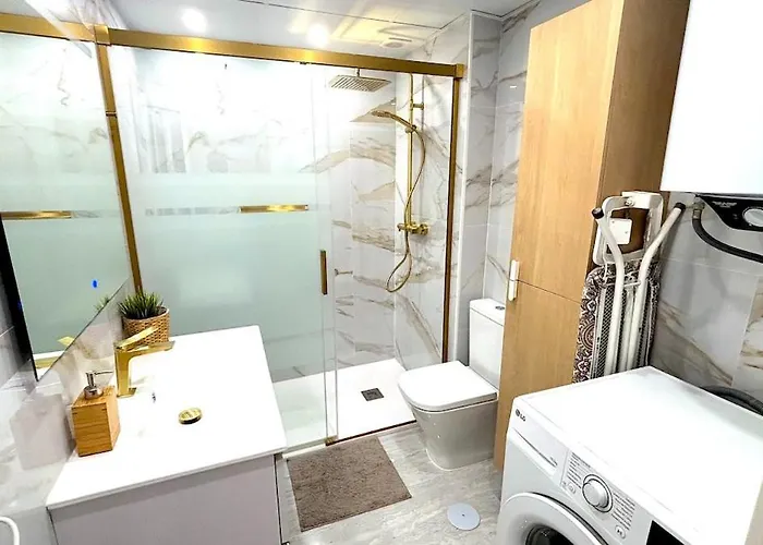 Espectacular Piso Reformado 1a Linea De Playa Апартаменти Фуенхірола