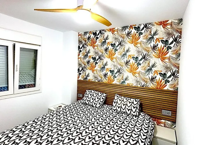 Espectacular Piso Reformado 1a Linea De Playa * Фуенхірола