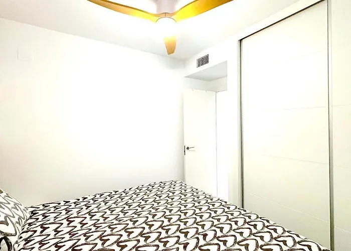 Апартаменти Espectacular Piso Reformado 1a Linea De Playa